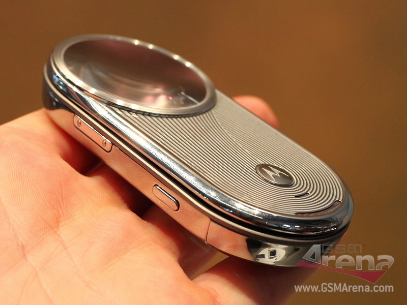 Motorola AURA