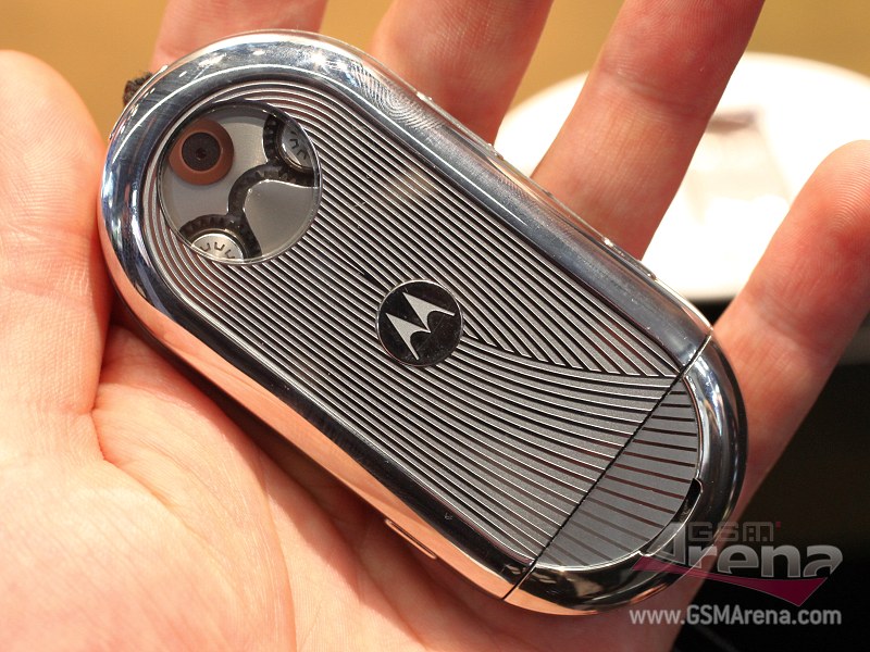 Motorola AURA