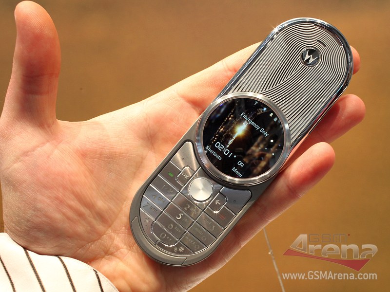 Motorola AURA