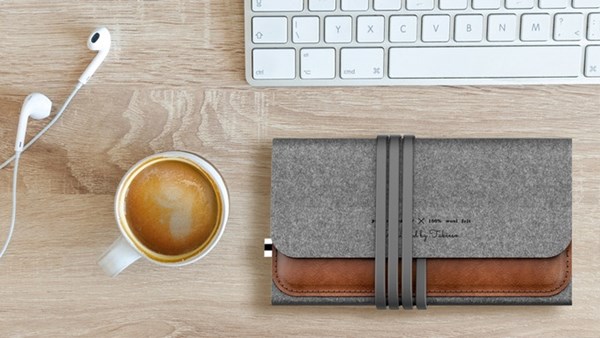 MousePad+ แผ่นรองเม้าส์พร้อมแท่นชาร์จ