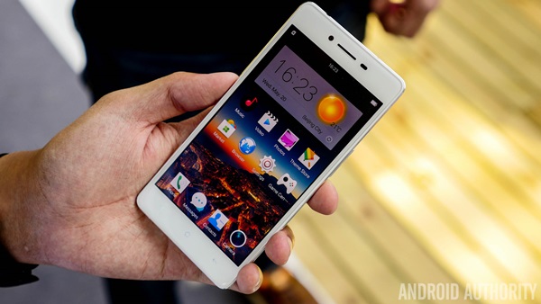 เปิดตัว OPPO R7 และ R7 Plus สมาร์ทโฟนบางเบาซีรีส์ R รุ่นใหม่