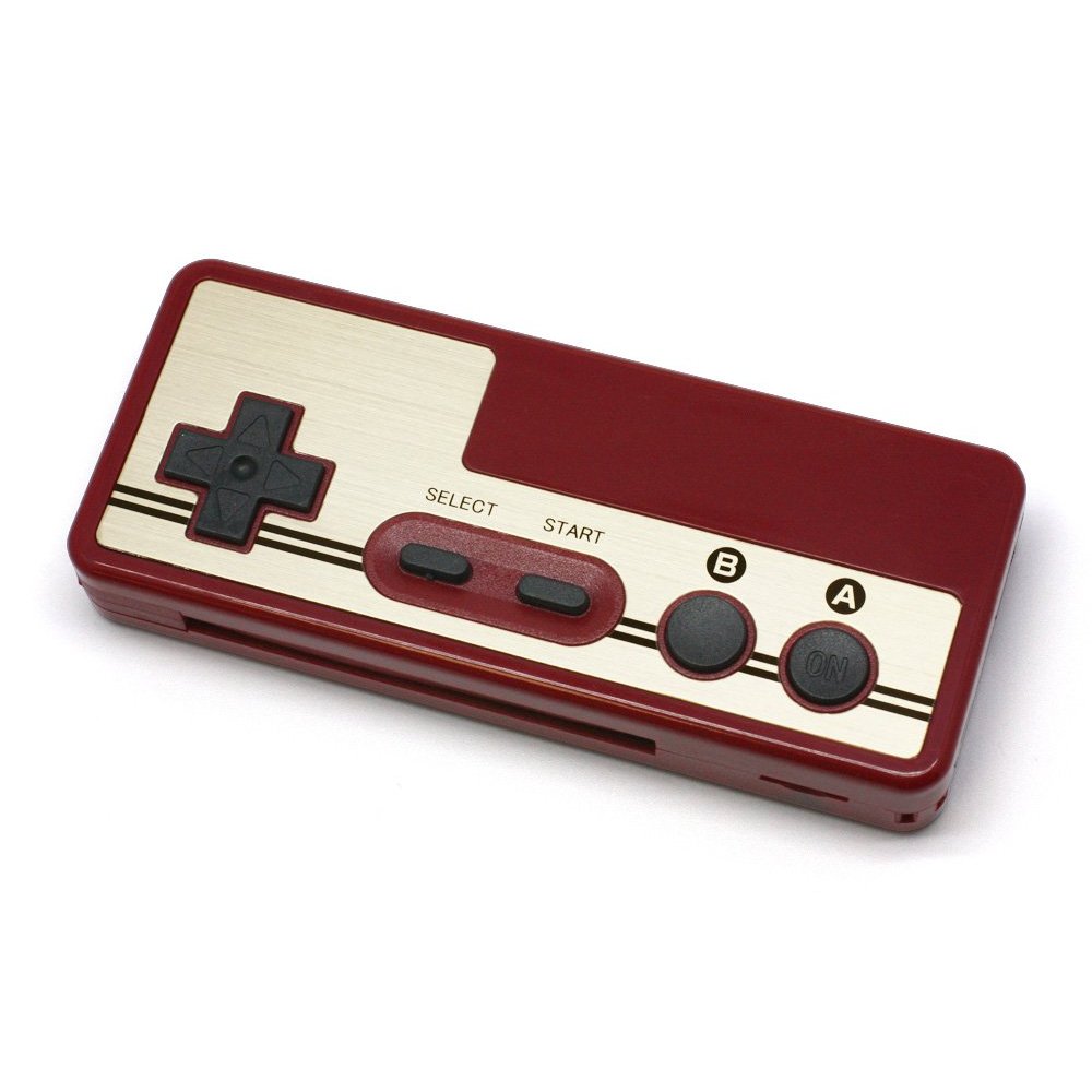 แบตเตอรี่สำรองดีไซน์จอย Famicom เป็นการ์ดรีดเดอร์ได้ในตัว