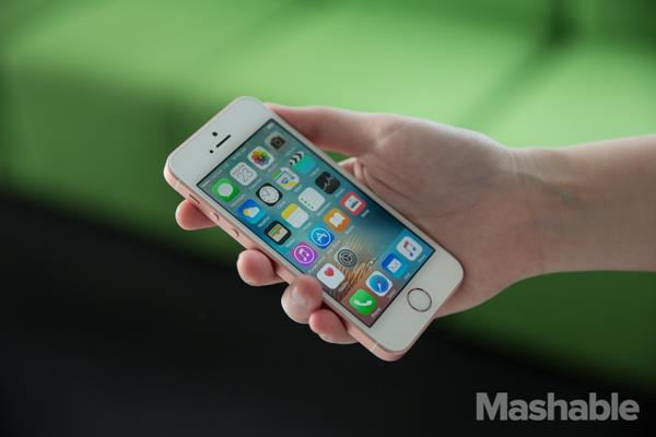 รวมสารพัดรีวิว iPhone SE