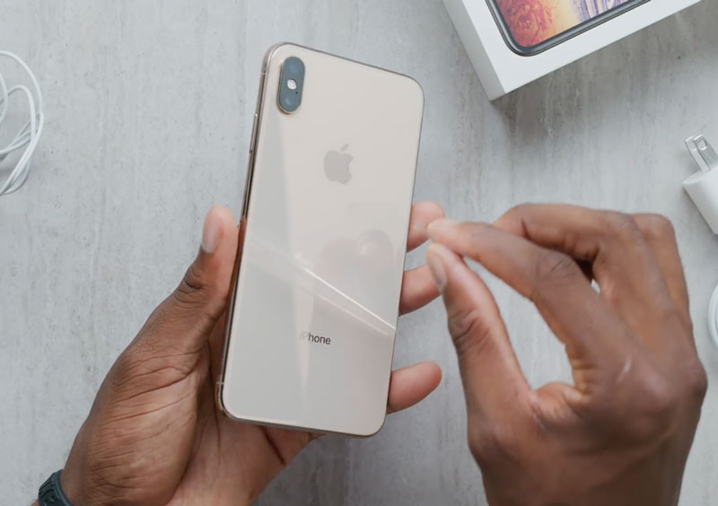 ซื้อ iPhone XS/XS Max/XR ต้องตรวจดูอะไรบ้าง