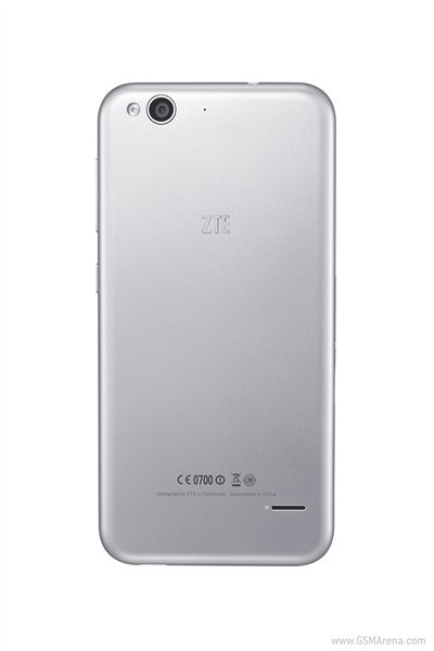 เปิดตัว ZTE Blade S6 แอนดรอยด์โฟนหน้าตาคล้าย iPhone 6 ราคาถูก