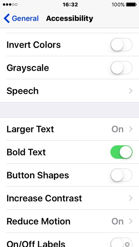 วิธีช่วยให้ตัวหนังสือใน iOS 9 อ่านง่ายขึ้น