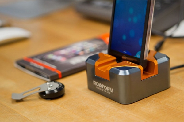 10 แท่นชาร์จสำหรับ iPhone 6s และ iPhone 6s Plus