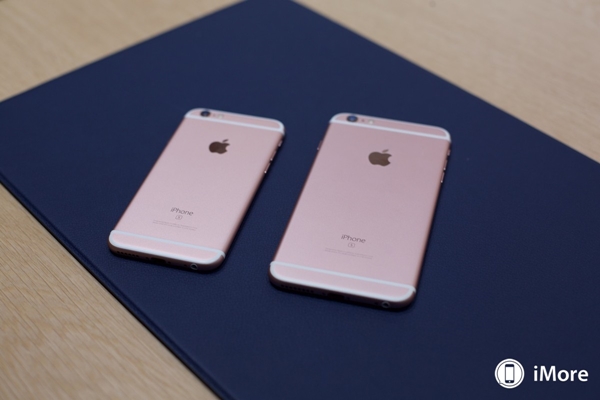 ชมภาพความมุ้งมิ้งของ iPhone 6s สีทองชมพู