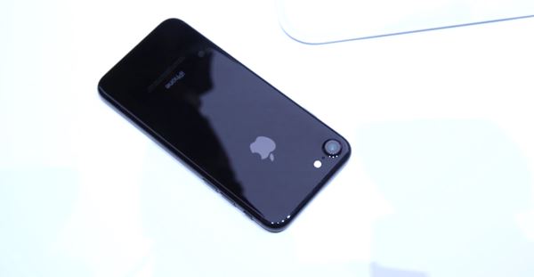 iPhone 7