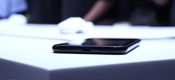 iPhone 7