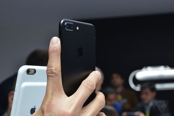 iPhone 7