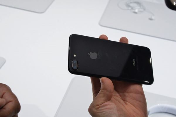 iPhone 7