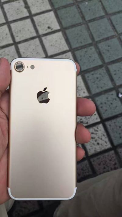 ภาพหลุดฝาหลัง iPhone 7