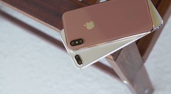 iPhone 7s Plus กับ iPhone 8 จำลอง