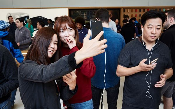 ครบรอบ 10 ปี iPhone