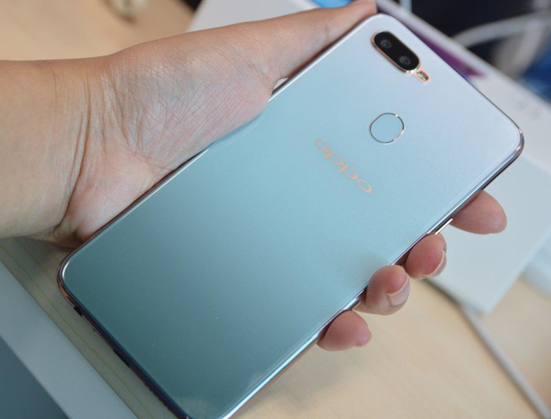OPPO F9
