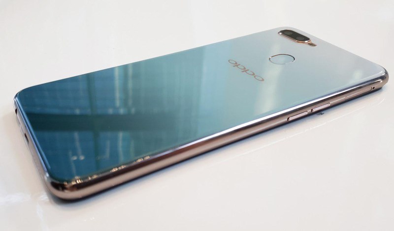 OPPO F9