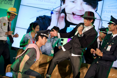 เบิร์ด ธงไชย แมคอินไตย์
