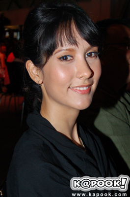 ญารินดา บุนนาค