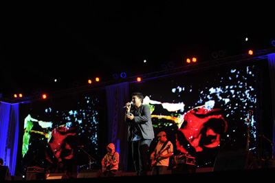 คอนเสริต์ Season Of Love Song