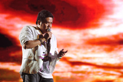 คอนเสริต์ Season Of Love Song