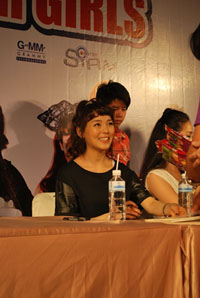 วันเดอร์เกิร์ลส Different Happiness with Wonder Girls