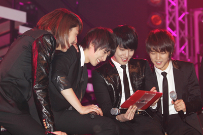 Holika Holika Presents Magic Party With CNBLUE