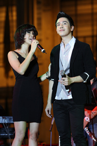 เปิดตัว ศิลปิน Now and Then