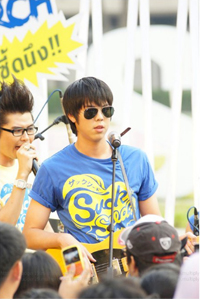 พีช พชร จิราธิวัฒน์