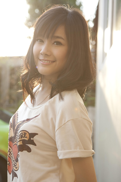 แนท ณัฐชา นวลแจ่ม