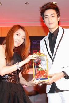 ฟิล์ม - เจอา บราวน์อายด์เกิร์ล