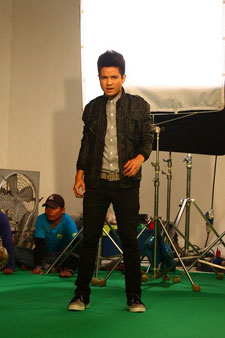 Nos MV เพลง พร่ำเพ้อ