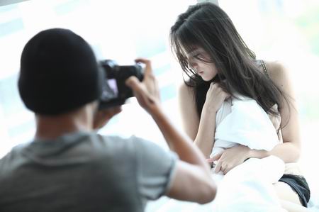 กอล์ฟ พิชญะ MV เพลง I Can’t Breathe