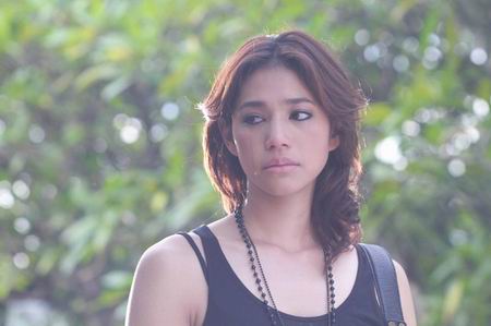ปาน ธนพร MV เพลง รักคงยังไม่พอ