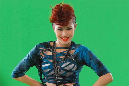 พ้อย MV เพลง เหงาแต่ไม่ง่าย