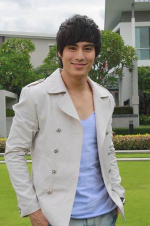 นาวิน ต้าร์