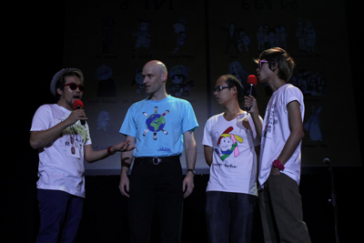 คอนเสิร์ตวาดดนตรีด้วยการ์ตูน วาด – เล่น