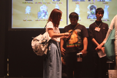 คอนเสิร์ตวาดดนตรีด้วยการ์ตูน วาด – เล่น