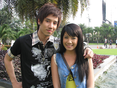 ใบเตย อาร์สยาม MV เพลง ได้เพียงสิทธิ์คบ ไม่มีสิทธิ์คิด 