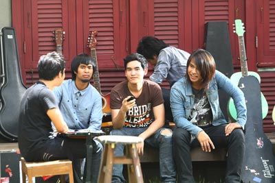 ไอน้ำ MV เพลง ฉันสบายใจถ้าเธอสบายดี