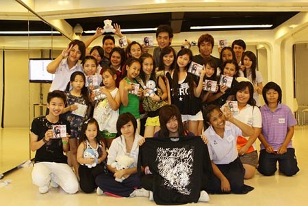 พูโซ กิจกรรม คิดถึงแฟนคลับ