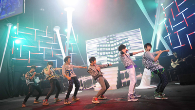 3.2.1 SHAKE IT AH! CONCERT