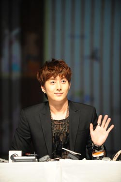 Korean Crossover Miso & Kim Hyung Jun in Thailand