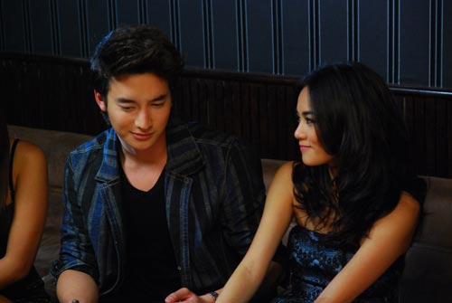เกิร์ลลี่ เบอร์รี่ Mv เพลง ขอได้มั้ยผู้ชายของเธอ