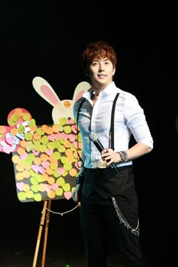 Korean Crossover Miso & Kim Hyung Jun in Thailand