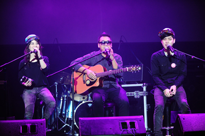 คอนเสิร์ต ส่งรักไป ปัก(ษ์)ใต้ Pass the Love to the south