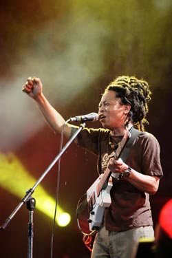 เร็กเก้ ออน เดอะ ร็อก 3