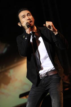 Green concert # 14 DA & The Idols unbreak my heart