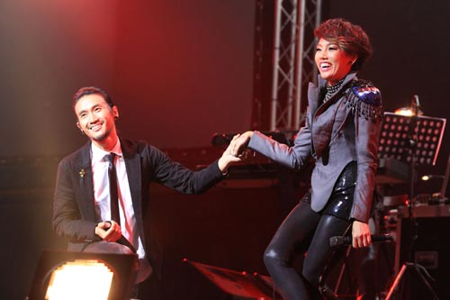 Green concert # 14 DA & The Idols unbreak my heart