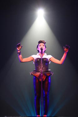 Green concert # 14 DA & The Idols unbreak my heart